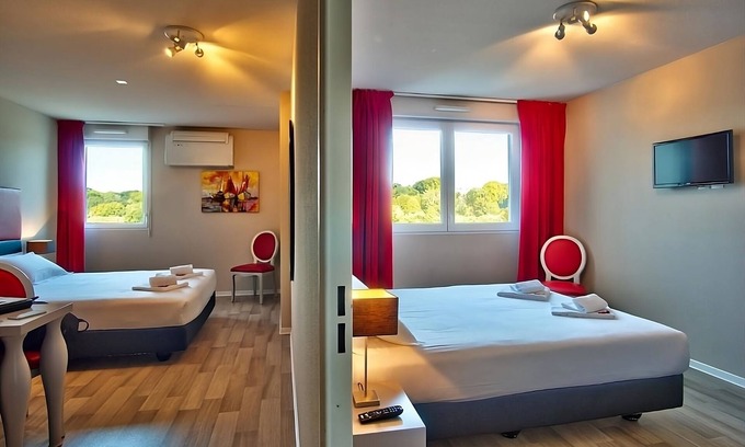 Mouguerre Hôtel | French Getaway! Pets Allowed, Parking! Near Parc de Caradoc & Square Lafayette!