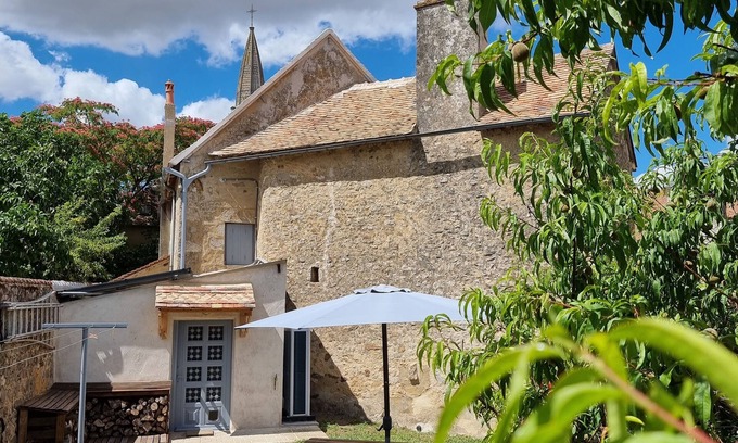 Fye Maison | French village house,less than one hour from the Le Mans 24 hour circuit