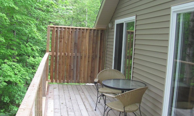 Saugeen 29 Cottage | Frenchman Bay Cottages - The Flat