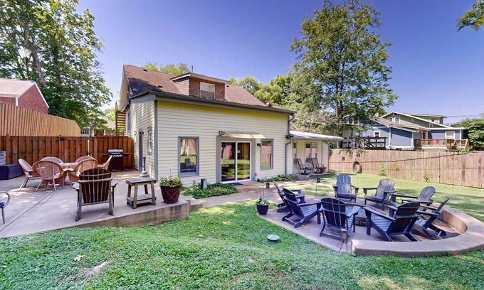 Maxwell Maison | Bungalow de 3200 pieds carrés dans le célèbre Five Points East - 2 mi. du centre-ville de Nashville