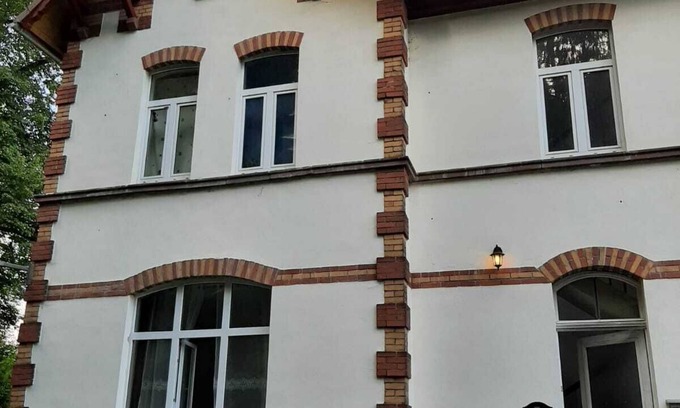 Voehl Appartement | Freshly renovated former railroad station, detached and special