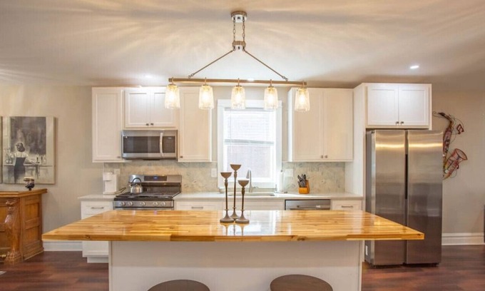 Benton Park Maison | Freshly Renovated Home in Historic Soulard from Cardinal Vacation Homes