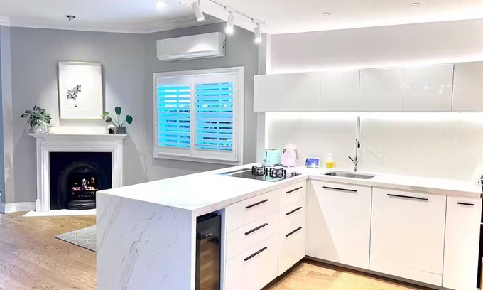 Freshwater Maison | Freshwater Beach Family Escape