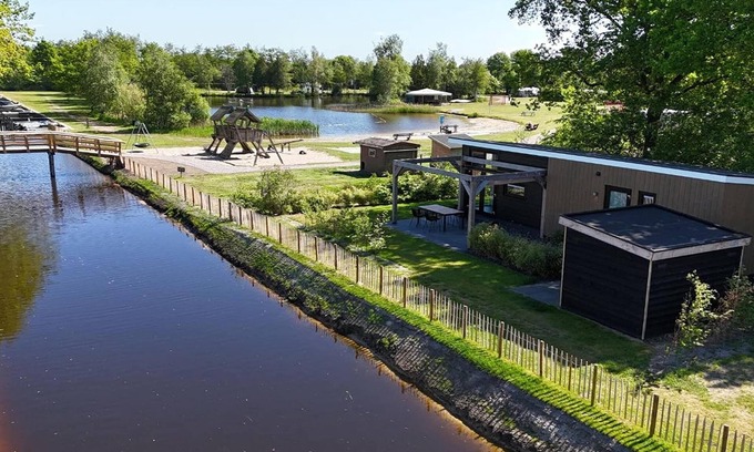 Sint Nicolaasga Maison | Maison de luxe entourée d'eau et de forêt