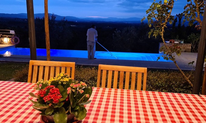 Montevarchi Villa | De cette zone, vous pouvez facilement rejoindre Florence, Arezzo, Sienne, Chianti