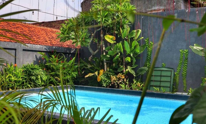Ngasem Hôtel | Front One Inn Kediri