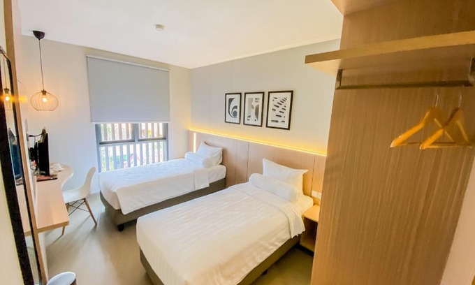 Tuban Sub-District Hôtel | Front One King Hotel Tuban