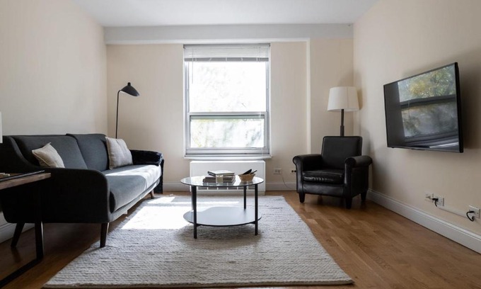 Ravenswood Appartement | FRONTDESK 1 BR Apt with City View in Ravenswood