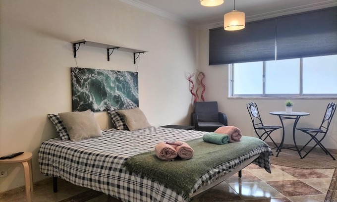 Corroios Copropriété | Full apartment 2 quartos, Air conditioning, 2 WC