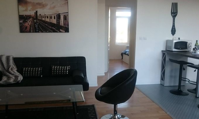 Armentieres Appartement | Plein centre, 5 mn. gare, proche Lille et Fromelles, N.3
