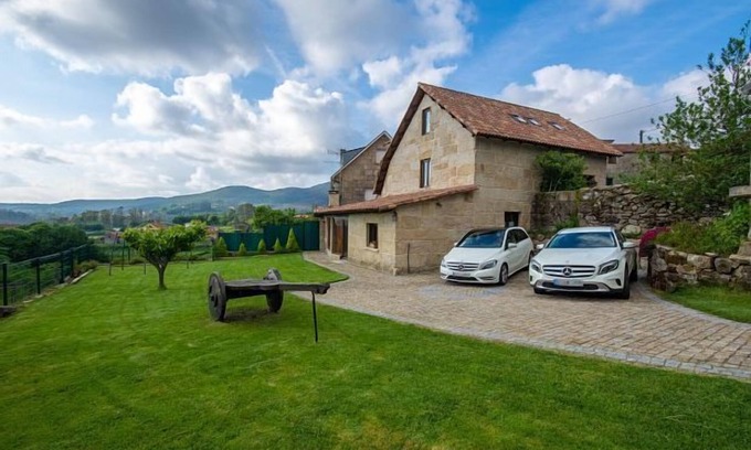 Ponte Caldelas Cottage | Gîte O Eido do Farruco pour 8 personnes