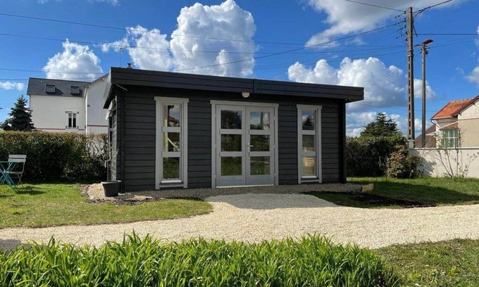 Saint-Florent-sur-Cher Chalet De Ski | Tiny House toute équipée avec jardin