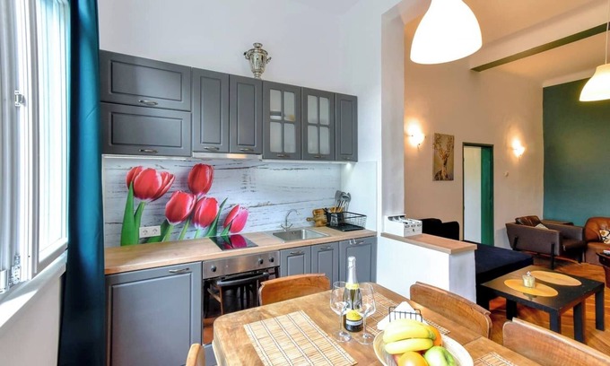 Sofia City Center Copropriété | Fully Equipped | 2BDR | Top Location | Spacious