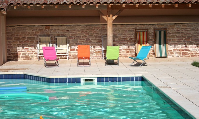 La Truchere Maison | Fully equipped gîte, ideal for a family, with swimming pool