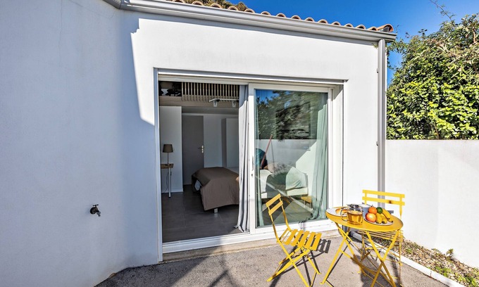 Le Cres Appartement | Studio 'Tout Équipé Avec Matos Sport' avec terrasse et jardin partagés