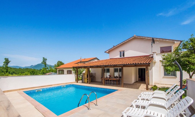 Ripenda Verbanci Villa | Villa entièrement clôturée avec piscine privée