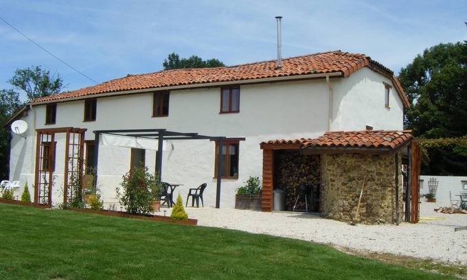 Arne Cottage | Entièrement meublé Gite 2 chambres situé dans 3 acres