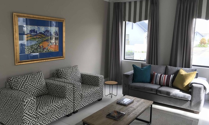 Trawal Maison | Maison entièrement meublée de 3 chambres à louer à Sitari Country Estate
