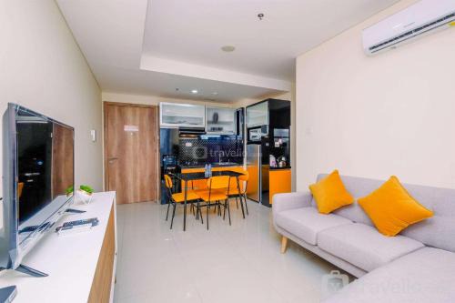 Ragunan Appartement | Fully Furnished and Homey 1BR Apartment at Pejaten Park Residence By Travelio