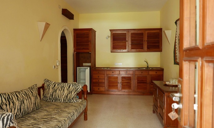Malindi Appartement | APPARTEMENTS ENTIÈREMENT MEUBLÉS AVEC ACCÈS DIRECT À LA PLAGE À LOUER À MALINDI, KENYA.