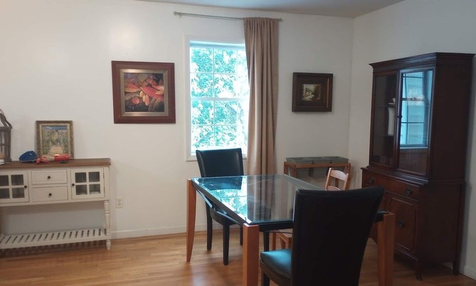 Communipaw Appartement | Fully Independent apartment with garage Manhattan Views