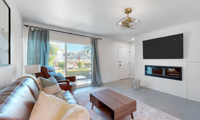 South Scottsdale Copropriété | Fully remodeled condo near Fashion Square with pool, fireplace, patio, streaming