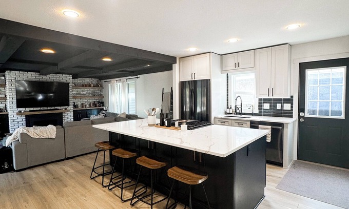 White Bear Lake Maison | Fully remodeled 3-bedroom house in charming White Bear Lake