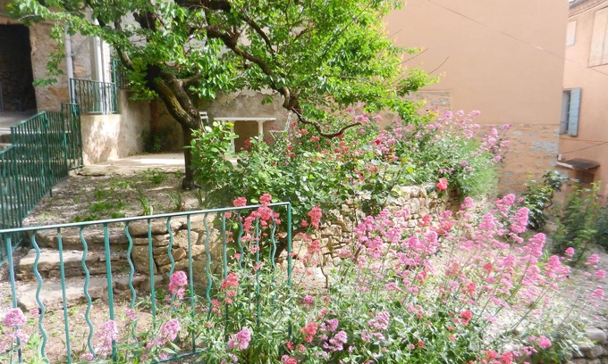 Mollans-sur-Ouveze Maison | Maison de village entièrement rénovée, Drôme Provençale près Ventoux, Escalade