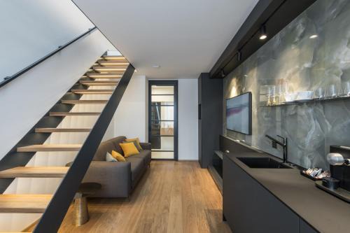 Palmovka Appartement | Fully renovated stylish duplex in a convenient location