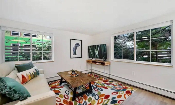 Englewood Appartement | Fully Stocked & Renovated 1/1
