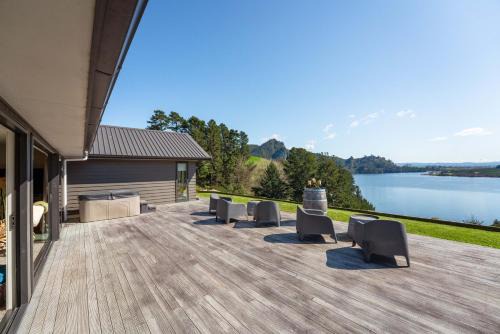 North Island Maison | Fun and Falls Haven - Mangakino Holiday Home