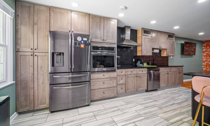Silver Spring Appartement | Fun Cozy Barnyard Chic 3Bedroom Silver Spring Home