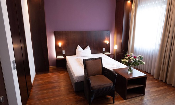Homburg Appartement | Furnished 1-room apartment with cleaning service