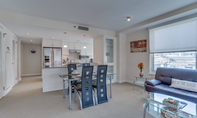 Penn Quarter Appartement | Furnished 2 Bedroom Apartment near National Museum by RedAwning