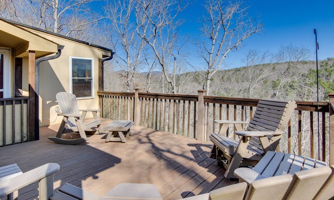 Rutherfordton Maison | Furnished Deck + Mtn Views: Rutherfordton Home