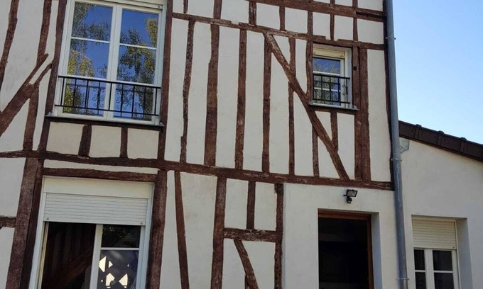Chalons-en-Champagne Appartement | Meublé Appartement F4 dans Maison CHALONS EN CHAMPAGNE