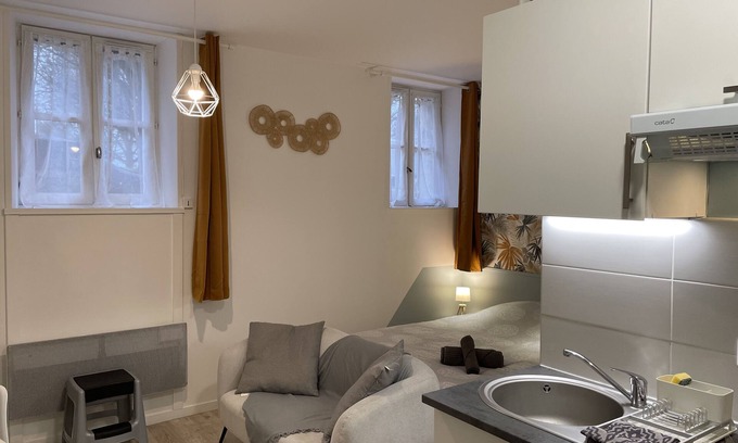 Rochefort Appartement | Studio meublé au RDC très proche des thermes (n°37)
