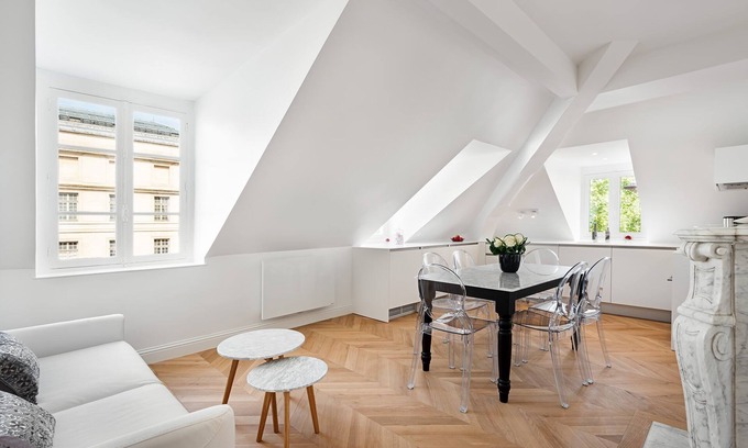 Notre-Dame Appartement | Appartement meublé haut de gamme à moins de 50 mètres du Château de Versailles
