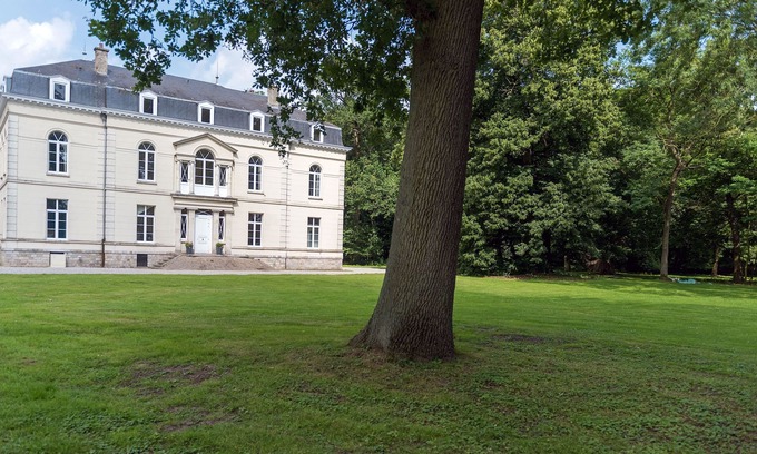 Cappelle-en-Pevele Lit Et Petit-Déjeuner | Chambre meublée dans Chateau