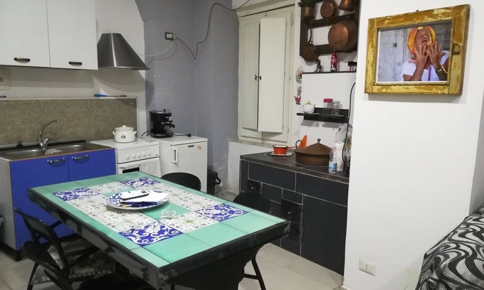 Castel San Giorgio Appartement | Studio meublé (lit double) avec TV et salle de bain privée