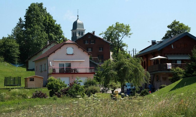 Bellefontaine Cottage | Gite meublé de plein pied au cœur du village Entièrement rafraîchi en Mars 2025