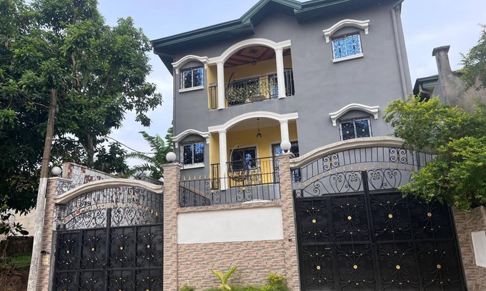Douala Appartement | Studio meublé Dom City Yassa Ari.