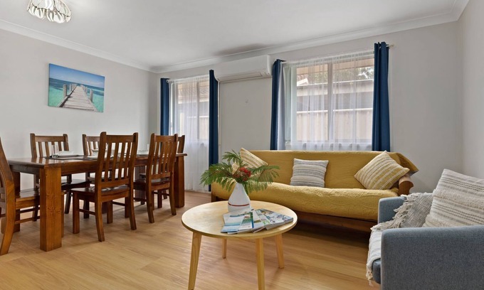 Sanctuary Point Maison | Furry Friends by Experience Jervis Bay