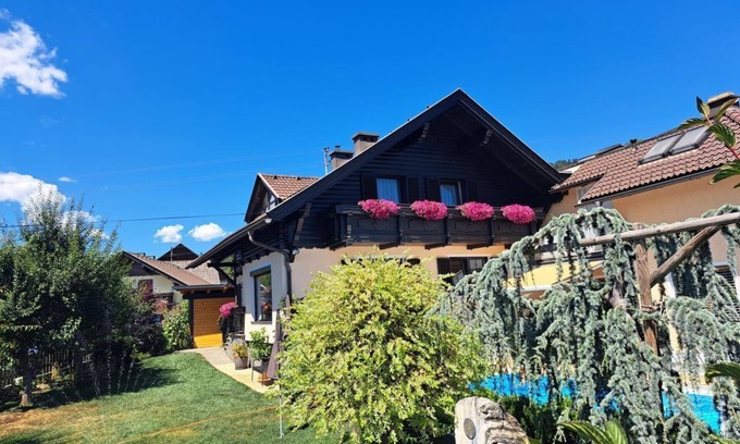 Feldkirchen in Kaernten Appartement | Gästehaus Maurer - Doppelzimmer mit Balkon