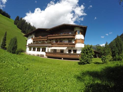 Vorderlanersbach Maison | Gästehaus Alpenland