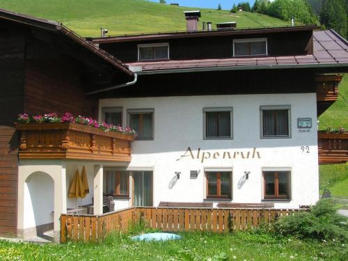 Holzgau Appartement | Gästehaus Alpenruh