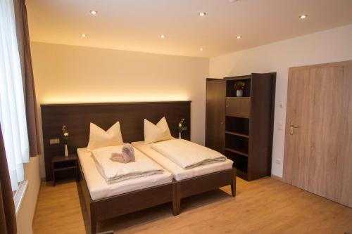 Altenerding Appartement | Gästehaus am Lindenhain