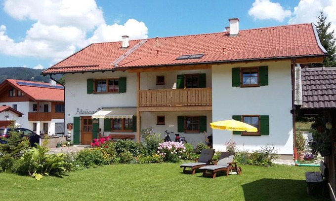 Unterammergau Maison | Gästehaus Attenhauser
