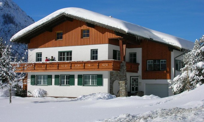 Holzgau Appartement | Gästehaus Auer