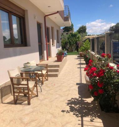 Paralia Dionysiou Appartement | Gästehaus Dimitra